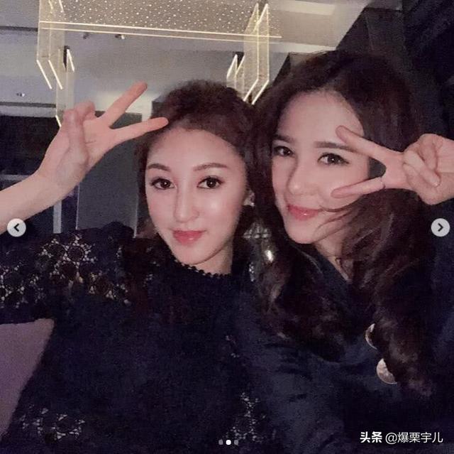 港姐何艷娟離婚心情好，搬離67歲總裁老公豪宅，與闊太閨蜜聚餐