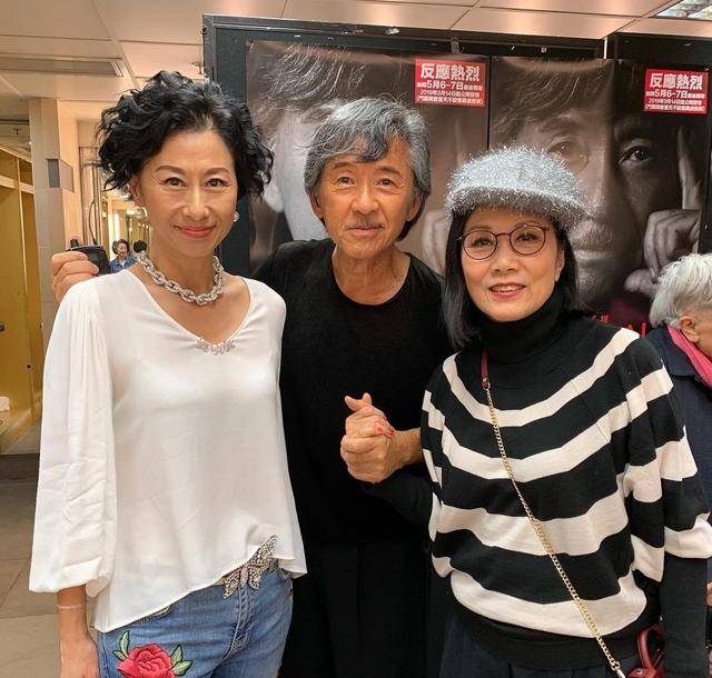 71歲林子祥久違開唱，太太葉倩文台下成小迷妹，夫妻倆老成這樣！