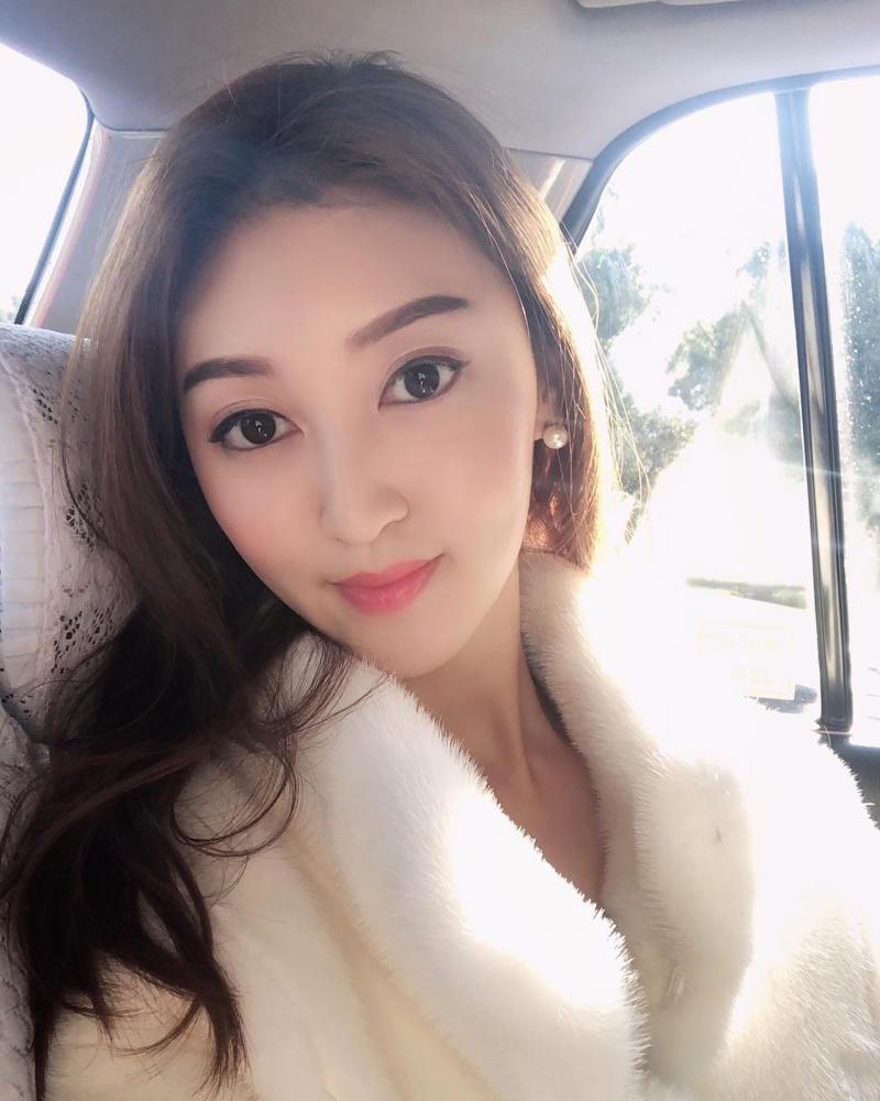 差40歲爺孫戀僅5個月就掰！她離婚後「獲1.2億豪宅」帶媽媽遊山玩水　「半年玩遍9國」生活超愜意 