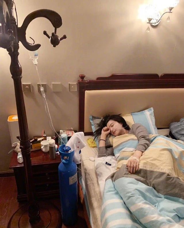 【范冰冰嚴重病倒】西藏做公益卻噴一地鼻血！臉腫3圈吊點滴，憔悴模樣黑粉都罵不下去了！
