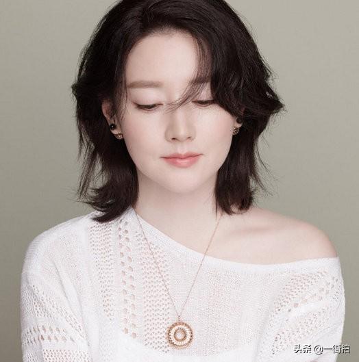 隱退15年，48歲李英愛高調回歸，網友：貨真價實「國寶美人」！