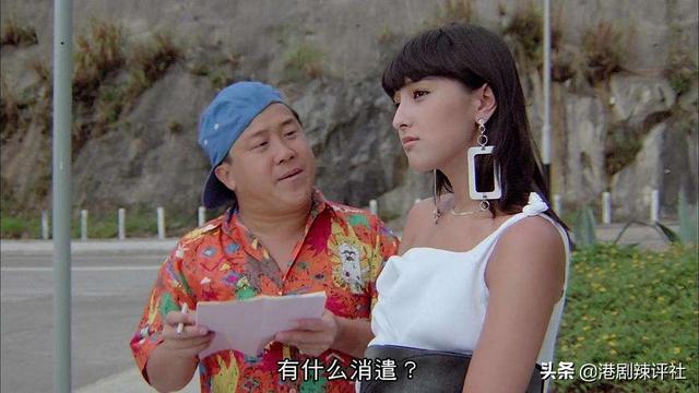 67歲狄波拉打扮年輕不輸星二代Hilary，上山詩鈉退圈20年人脈通天