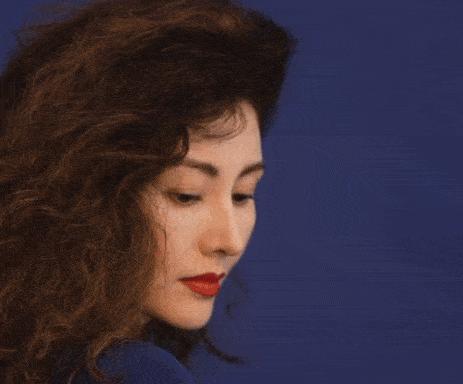 年近五十，最美港姐李嘉欣因為胖上熱搜，網友直呼：「胖得漂亮！」：無論胖與瘦，都是每個階段應有的模樣
