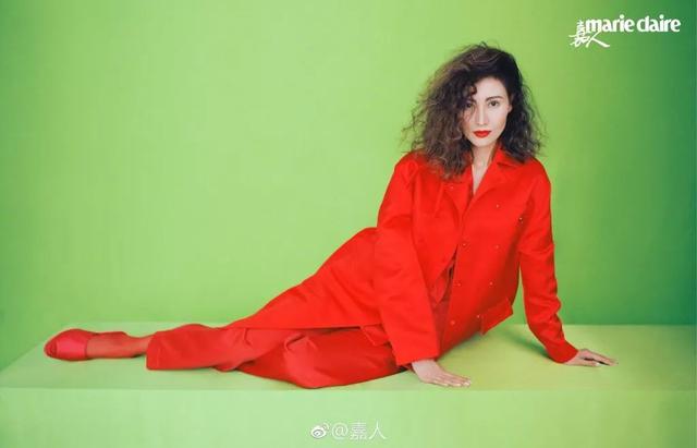 年近五十，最美港姐李嘉欣因為胖上熱搜，網友直呼：「胖得漂亮！」：無論胖與瘦，都是每個階段應有的模樣