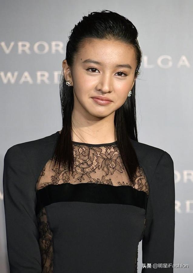 16歲木村光希登上國際T台，長相成熟身材不好，全靠爸爸光環？