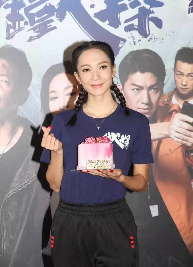 獲好姐妹鍾嘉欣「人肉速遞」慶生 TVB力捧花旦揚言：好愛嘉欣