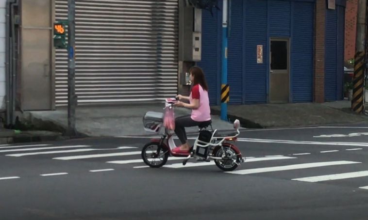 外籍移工代步工具 以電動自行車居多！
