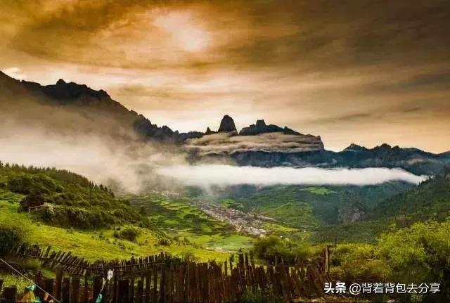 雲朵之下扎尕那，人間仙境，給你多樣的旅行體驗