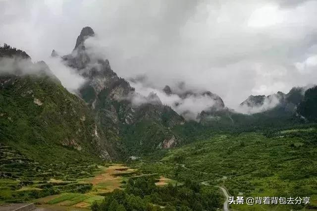 雲朵之下扎尕那，人間仙境，給你多樣的旅行體驗