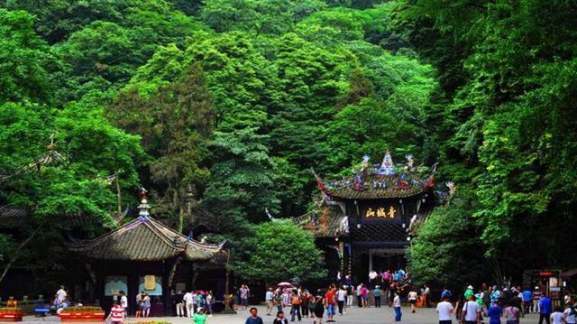 去登山旅遊，除了五嶽和黃山，這四大名山也絕對不可錯過！