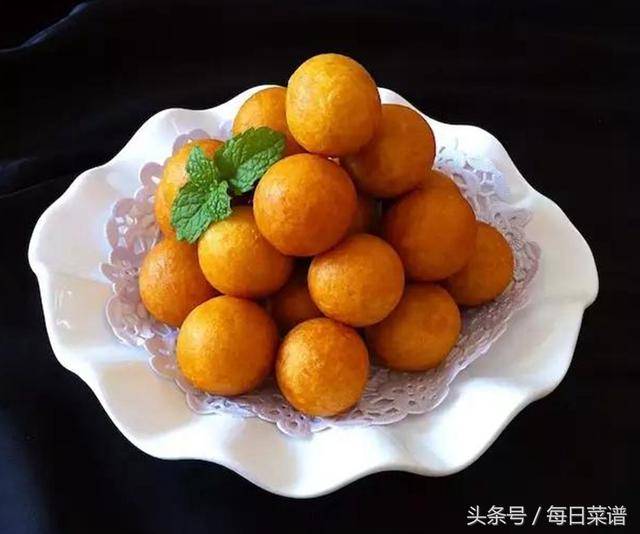 教你做最好吃的紅薯丸子，軟糯香甜，一上桌就搶光