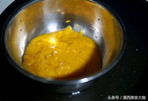 甜品-芒果千層糕，看著就很有食慾，好吃到沒朋友，快來試試吧！