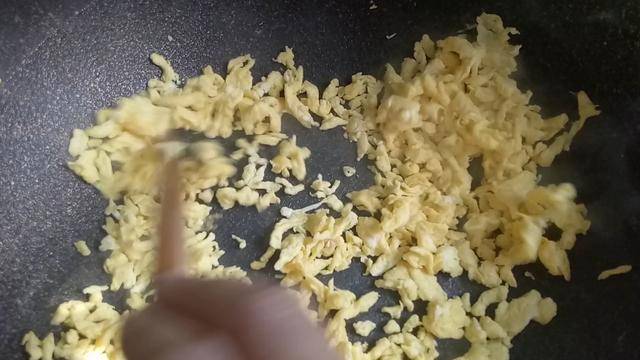 突發奇想用蘿蔔做成煎餅，沒想到出奇的好吃，孩子每天都鬧著要吃