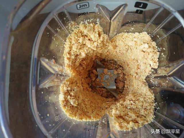 教你在家自製花生醬，簡單又省錢，香濃順滑，比買的好吃