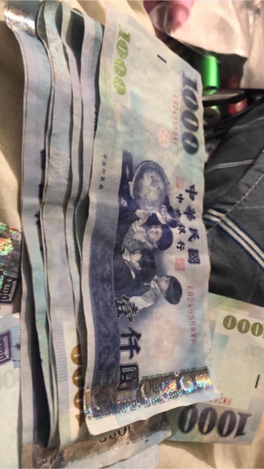 快幫另一半洗衣服！她替老公洗褲子「爽賺高額洗衣費」　人妻狂曬「洗衣機最美景色」：我也遇過