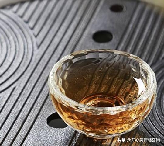 心理測試：憑感覺選擇一個茶杯，秒測你的人緣怎麼樣？