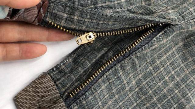 拉鏈一邊壞了先別換，用這個辦法快速修復，不留一點痕跡！