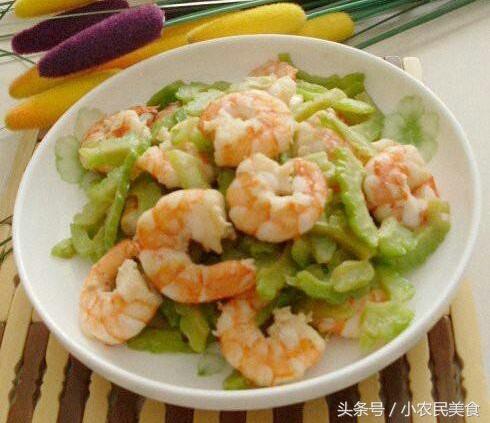 苦瓜的15種做法，清熱解毒，家庭必備