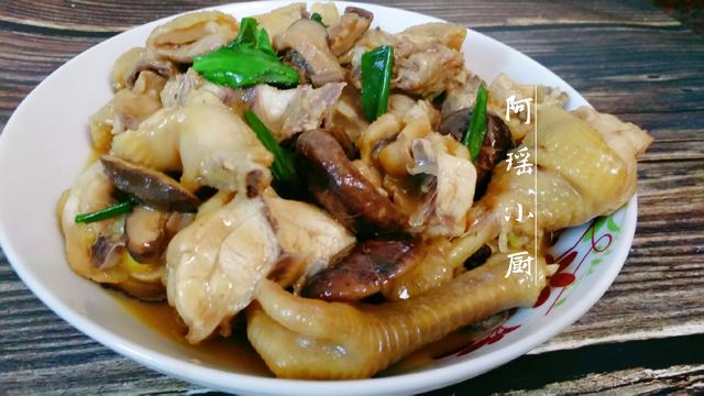 愛吃雞肉的要收藏，簡單一做，雞肉嫩滑，原汁原味，一頓1隻雞！