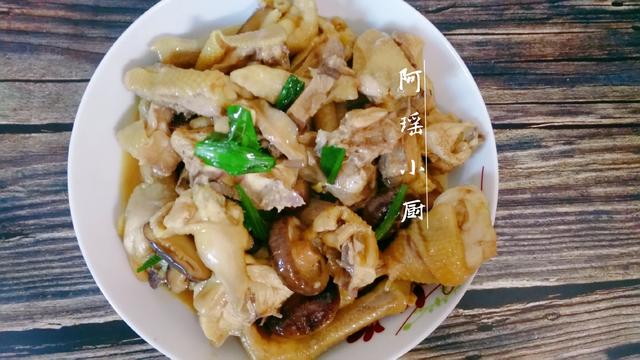 愛吃雞肉的要收藏，簡單一做，雞肉嫩滑，原汁原味，一頓1隻雞！