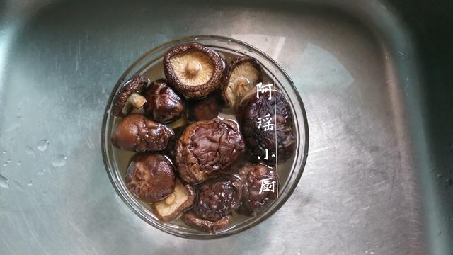 愛吃雞肉的要收藏，簡單一做，雞肉嫩滑，原汁原味，一頓1隻雞！