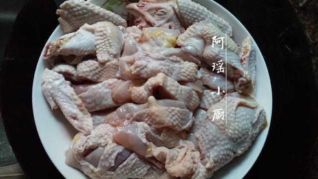 愛吃雞肉的要收藏，簡單一做，雞肉嫩滑，原汁原味，一頓1隻雞！