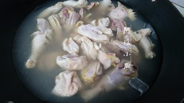 愛吃雞肉的要收藏，簡單一做，雞肉嫩滑，原汁原味，一頓1隻雞！