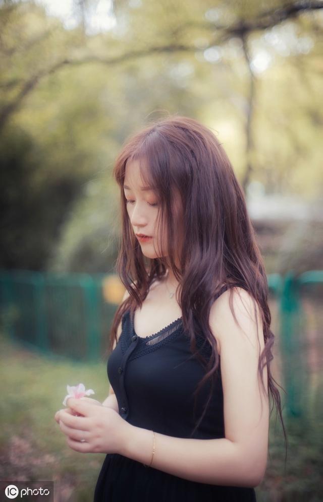 20首絕美詩詞，道盡人生百年事!