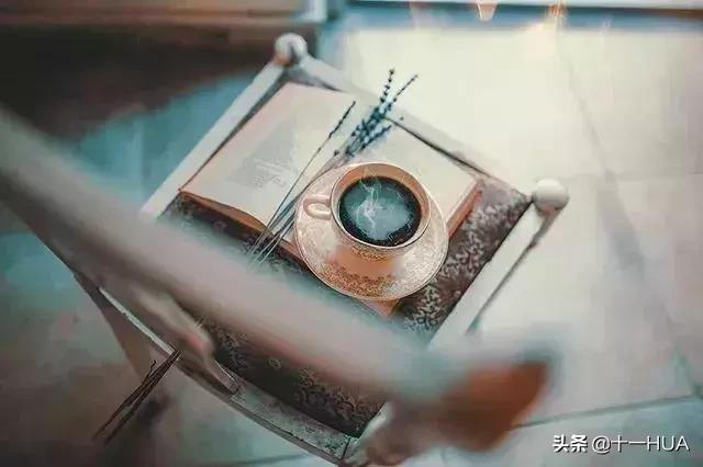 看清了一個人而不揭穿，討厭一個人而不翻臉