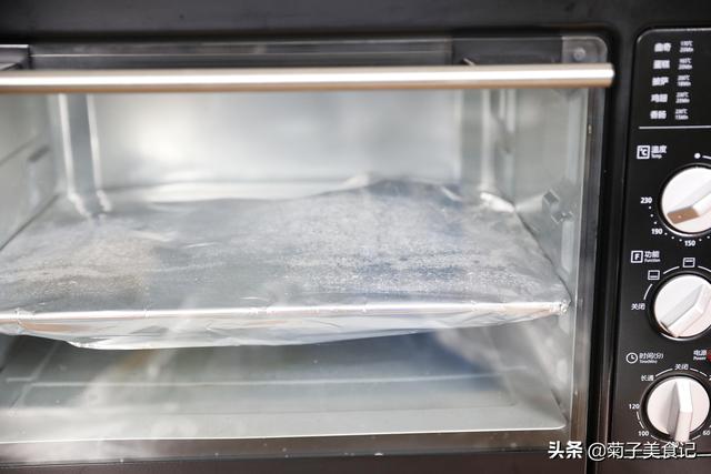 不加一滴油，不用一滴水，就可以做出香氣四溢的鹽焗蝦，值得收藏