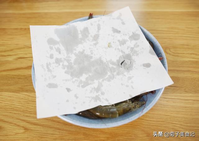 不加一滴油，不用一滴水，就可以做出香氣四溢的鹽焗蝦，值得收藏