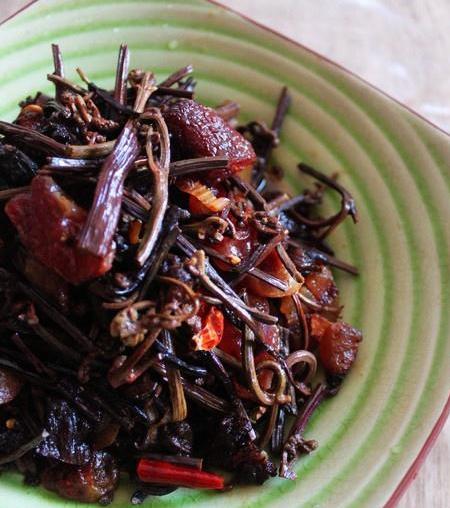 蕨菜怎麼做好吃？11種蕨菜新鮮做法大全，春天做給家人嘗嘗鮮！