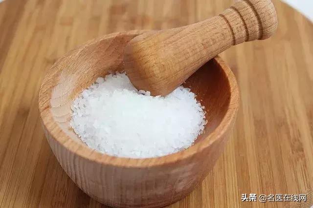 血管堵塞，身上3處會痛，日常堅持這4點，疏通血管保健康