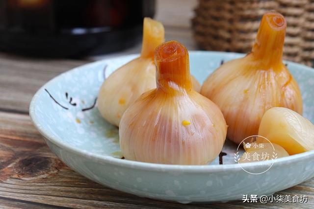 大蒜這樣做好吃不辣，配方全告訴你，15天就可以吃了，清脆爽口