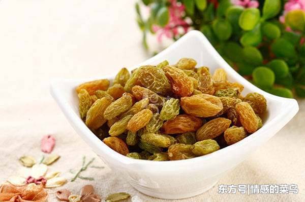 葡萄乾加一寶，常吃可排毒養肝，現在還不吃，吃虧的就是你！