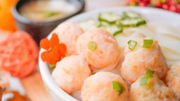 寶寶10個月後才能吃固體食物？你是浪費了多少訓練咀嚼的黃金時期