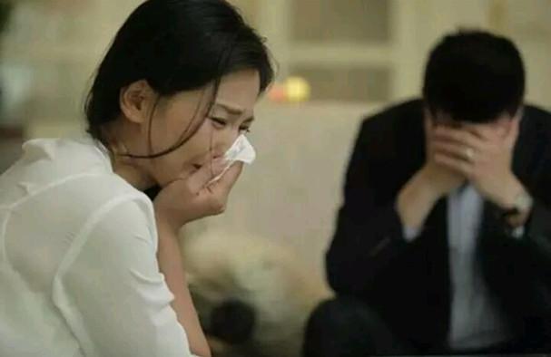 老公支持我與公婆決裂，卻背著我給他們花錢，我要不要繼續裝傻？