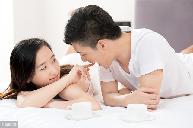 「結婚前為啥不說你不會做飯？」「難道你娶我就是為了做飯的」