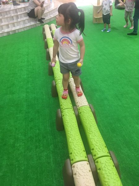 {台南新營}南瀛親子館，小孩兒放風的好所在 