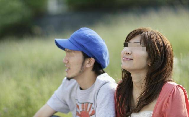 離婚半年我再婚，新婚夜收到一封郵件，我慌忙跑回前夫家