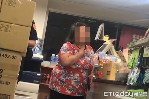 9歲男童拿壓歲錢「1萬元全買遊戲點數」　媽媽氣歪衝超商「哭嗆是店員的錯」：你的心太黑了 