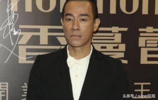 史上最難堪的7場演唱會，請14位保全，全場卻僅有7個觀眾！天王天後尷尬到極點只能厚臉皮硬撐