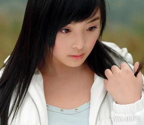 29歲張含韻現狀太心酸，人沒到劇組就直接被拒，出演知否無人識