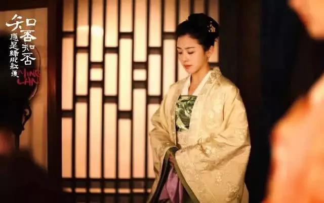 29歲張含韻現狀太心酸，人沒到劇組就直接被拒，出演知否無人識