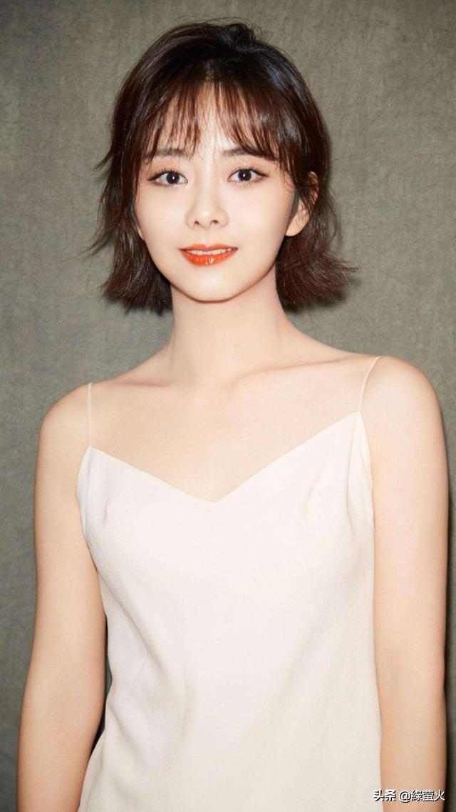 娛樂圈裡哪些女明星擁有神仙顏值，卻是五短身材？