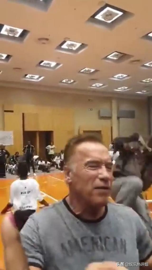 突發！72歲的施瓦辛格遭遇襲擊，行兇疑犯動機暫時不明！