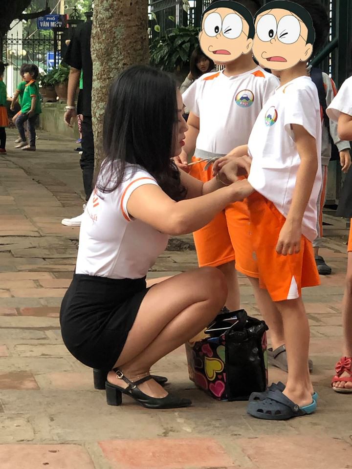 正妹幼稚園老師身材超夢幻，地方爸爸暴動搶接送上學！