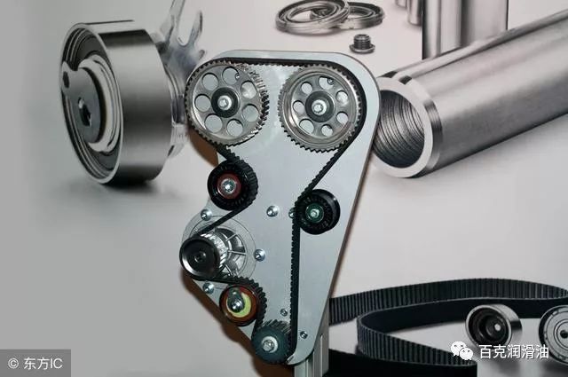 汽車發動機正時皮帶，多長時間需要換  