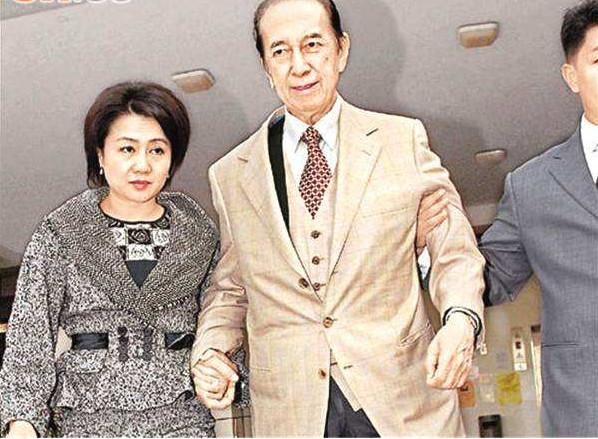 賭王妻子團豪宅：大房豪宅16億，三房僅1.6億，四房住皇宮！