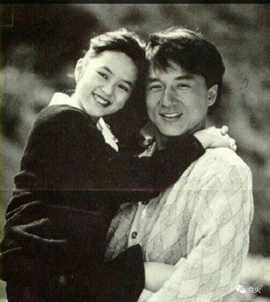 被譽為「1990年代最可愛女孩」葉蘊儀。14歲走紅23歲閃婚27歲「失婚跌落谷底」 如今46歲浴火重生美翻！